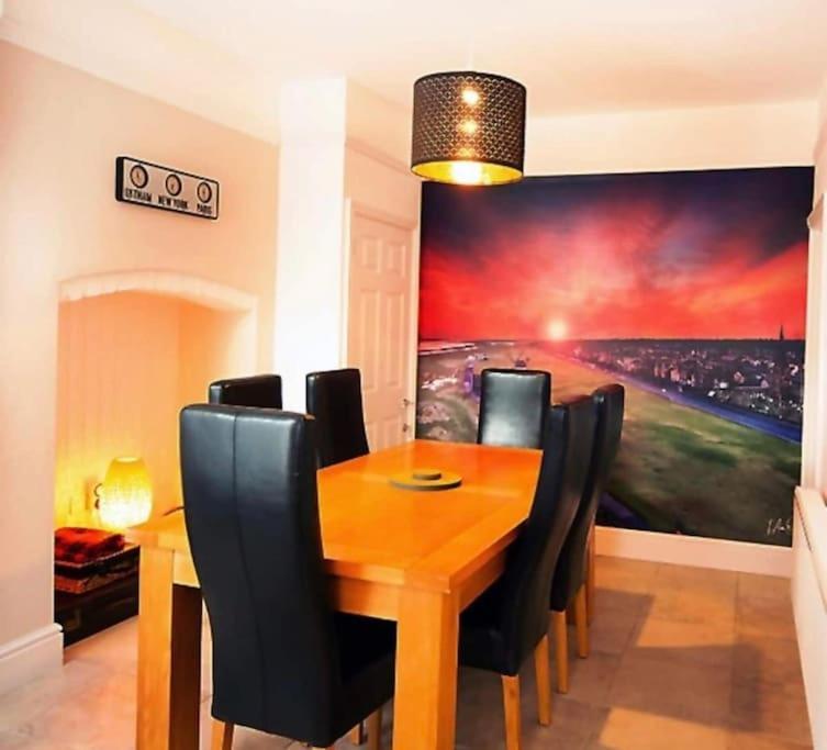 Sunny Seaside Beach House Lytham Centre Sleeps 8 Lytham St Annes Zewnętrze zdjęcie
