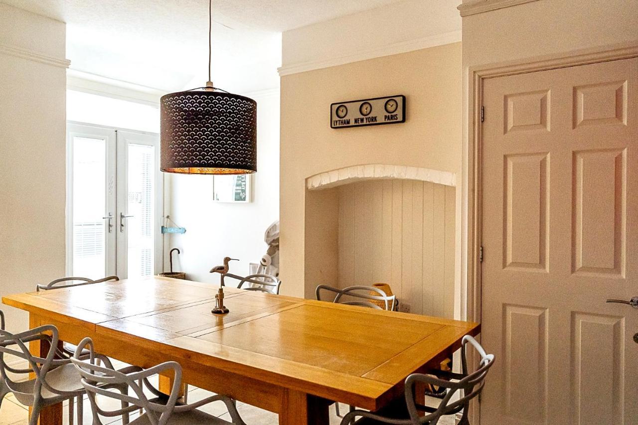 Sunny Seaside Beach House Lytham Centre Sleeps 8 Lytham St Annes Zewnętrze zdjęcie